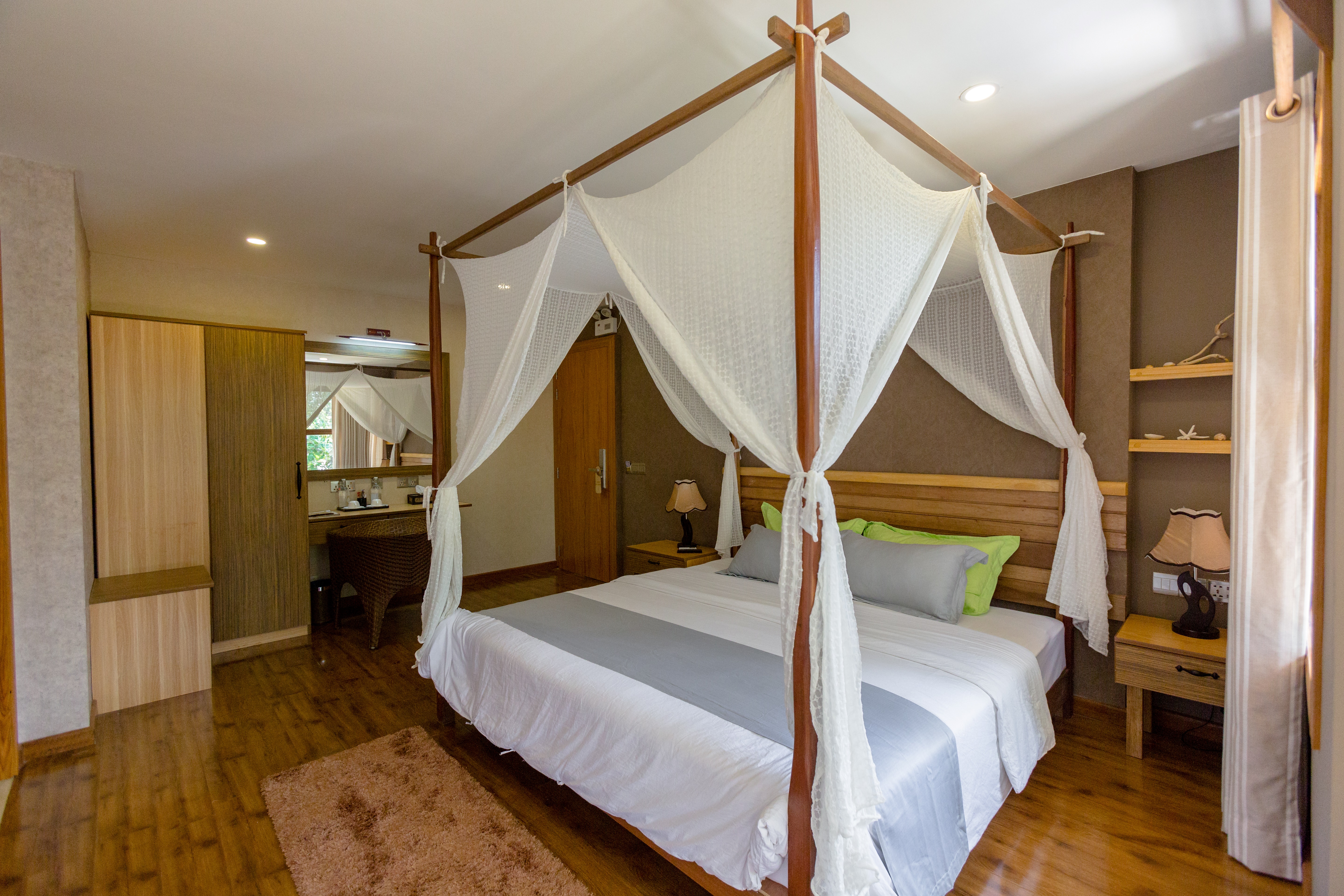 Grand Ocean View Suite - Image 7